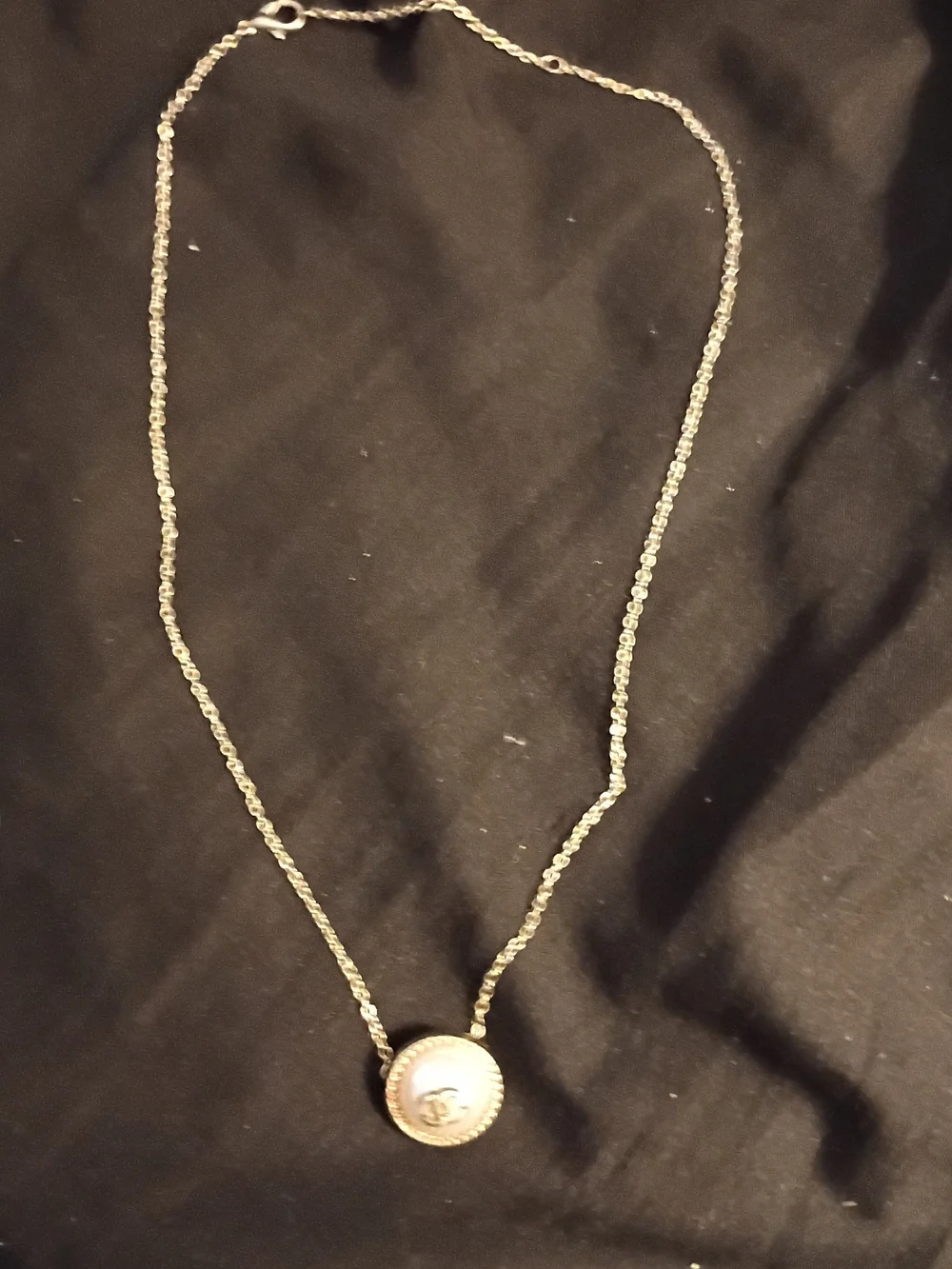 Vintage Chanel Gold Pearl Button Pendant Necklace - Cream/Gold